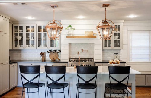 McGregor Maison | The Carriage House FIXER UPPER Season 3/Close to Waco