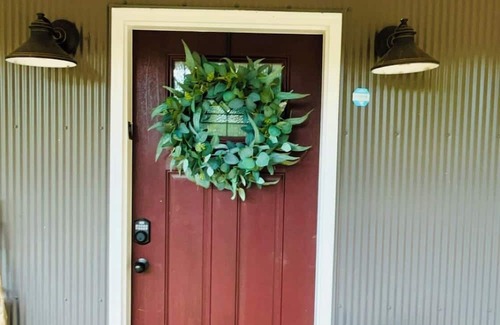 Damascus Cabine | NEW! Forty Winks 6 guest Modern Cabin in Damascus, VA!