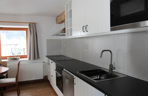 Bichlbach Appartement | This spacious vacation home is perfect for large families, groups of friends
