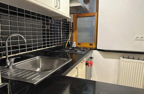 Sisli Hôtel | 2Br/2Ba, Ground Flr of Historical Building, Galata