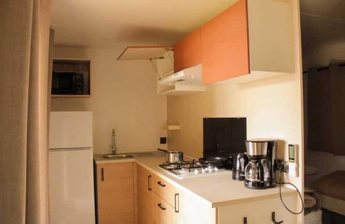 Alrance Maison | Camping 3 étoiles - Piscine - ccaadgd
