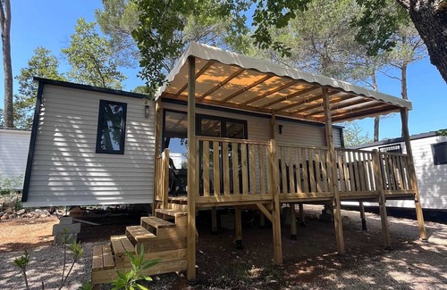Canet-de-Salars Maison | Camping 4 étoiles - Parc aquatique - ccaaaah