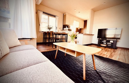 Omihachiman Maison | Prime Location, Spacious, 2BA, Quiet, 35 Min to Kyoto
