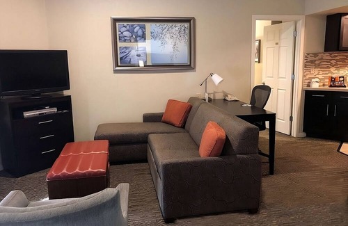 Sunnyvale Maison | 4 Charming Suites w/Pet-Friendly Rooms, BBQ Area & Fresh Breakfast