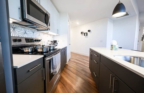 Brewerytown Appartement | Imagine a stylish escape in Glenwood, the epitome of urban luxury
