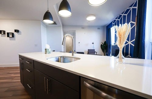 Brewerytown Appartement | Imagine a stylish escape in Glenwood, the epitome of urban luxury