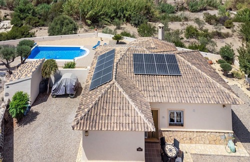 Arboleas Maison | Spend an unforgettable holiday in this beautiful holiday home with pool and great panoramic views.