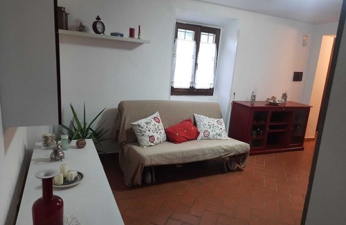 Sant Ippolito Appartement | Apartment 'Girasole' with Shared Pool, Private Garden and Wi-Fi