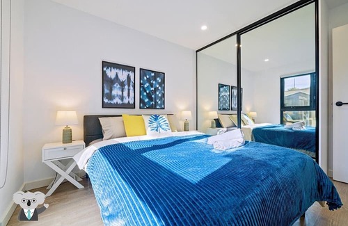 Cremorne Appartement | KozyGuru | Cremorne | Walking distance to Station
