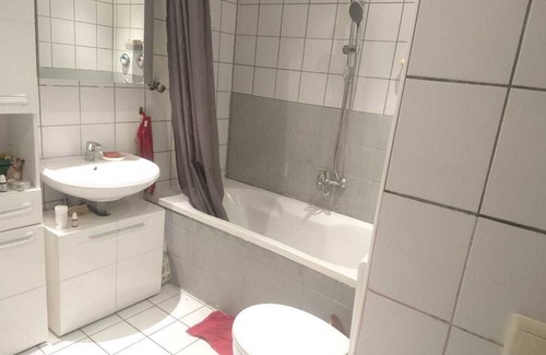 Wiesloch Appartement | Direkt am Golfplatz Gelegene Ferienwohnung, Zentral zu Allen Plätzen der Region