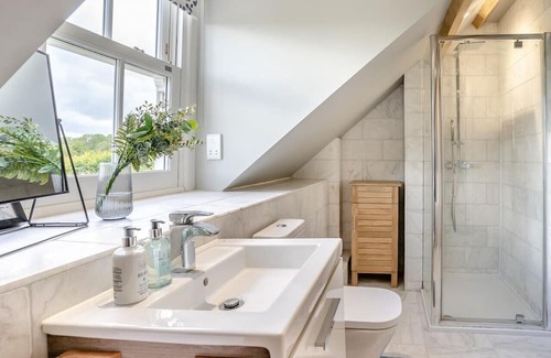 Monmouth Maison | The Cart Shed - Three Bedroom House, Sleeps 5