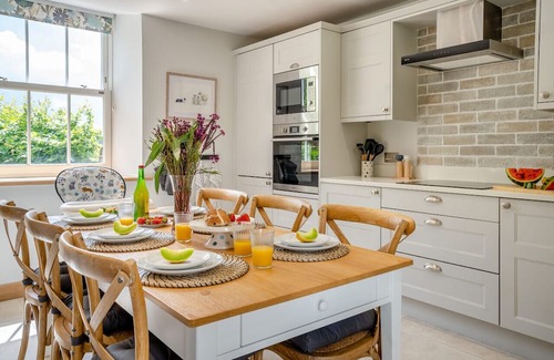 Monmouth Maison | The Cart Shed - Three Bedroom House, Sleeps 5