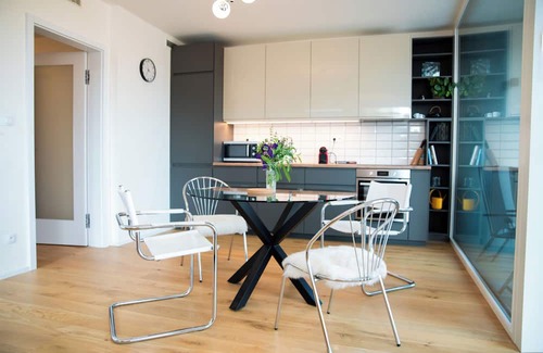 Smichov Appartement | Newly built apartment with 3 ŕooms and parking.