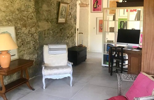 Moita Cottage | Maison Tour Restaurée en Chambres D'hôtes