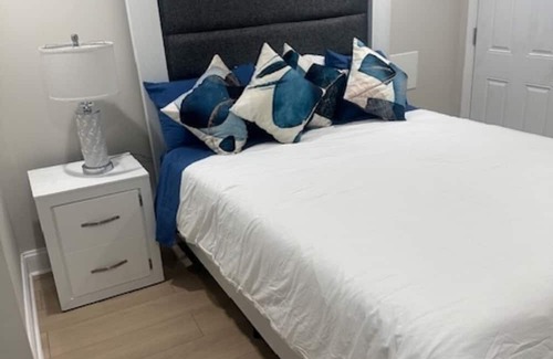 Downtown Baltimore Maison | Charming 4-bedroom townhome with AC and WiFi in Baltimore