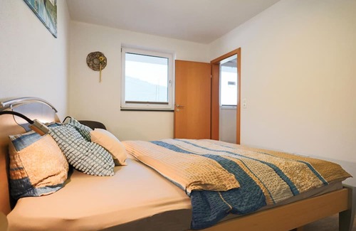 Weerberg Appartement | Apartment with terrace, 70m to the ski bus
