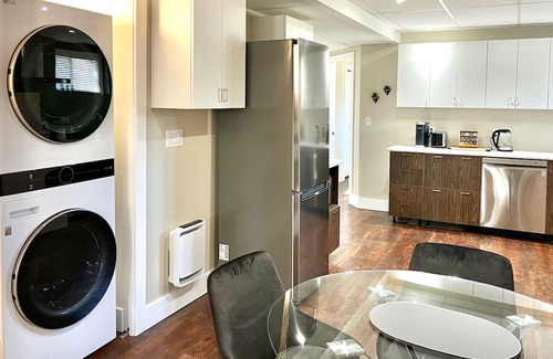 Prince George Maison | Inclusively Home - Buckhorn Suite