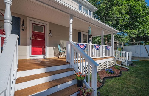 Sagamore Maison | Pool and Playground in Sagamore Ma