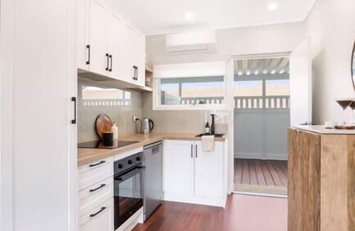Christies Beach Appartement | The Elements: AIR | Apartment Three