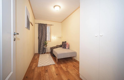 Haugesund Appartement | 2-bedroom apartment in center of Haugesund with WiFi and parking
