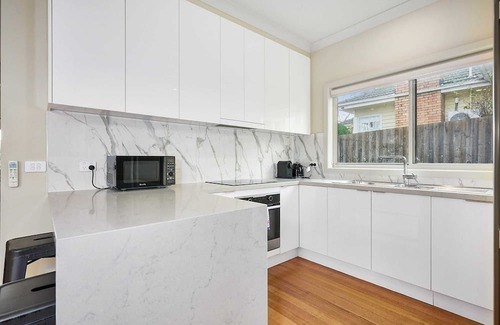 Heathmont Maison | 4 Bedroom Home in Heathmont Perfect for Families