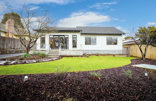 Heathmont Maison | 4 Bedroom Home in Heathmont Perfect for Families