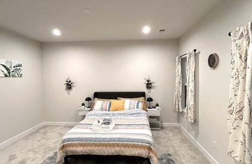 Gibsonia Maison | Newly built 3-bedroom townhome with comfort and style