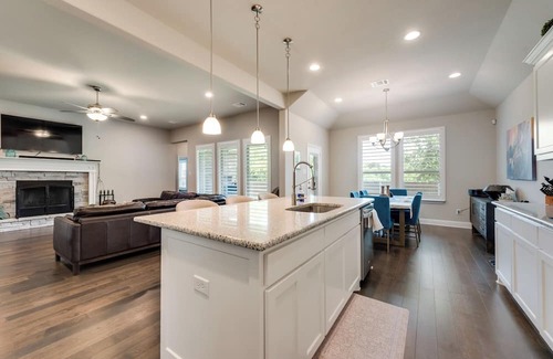 Keene Maison | Classy 2334 square foot Luxurious Home