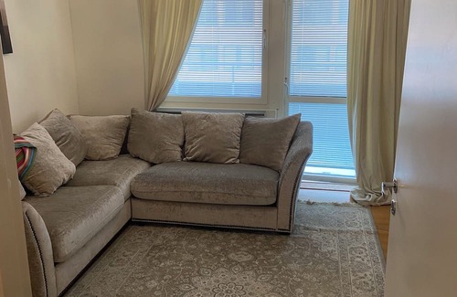 Uppsala Appartement | 2-bedroom apartment in Uppsala centrum with WiFi, close to all attractions.