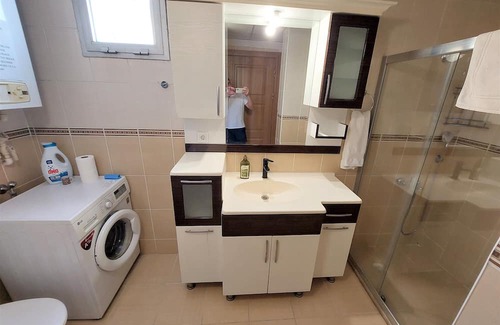Karsiyaka Appartement | 42 Reviews-4.95/5-Full Flat on Central Shopping Street-2 Units AC-Fast Wifi
