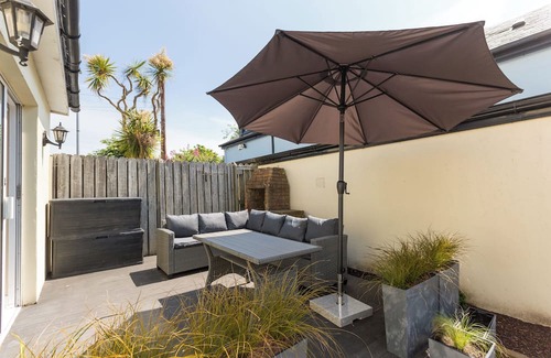 Delgany Appartement | Greystones Garden Studio for 2 down at the Harbour