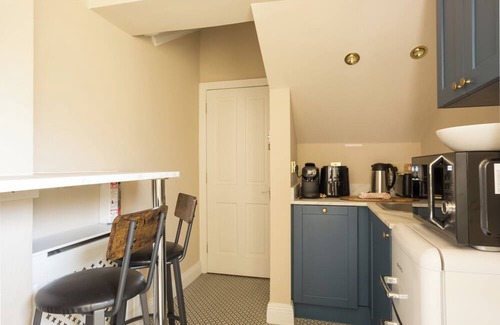 Delgany Appartement | Greystones Garden Studio for 2 down at the Harbour