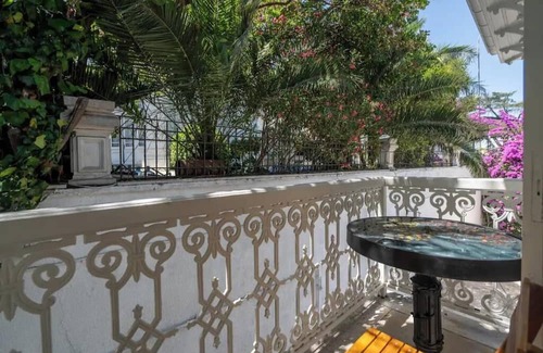 Adalar Appartement | Luxury palace house 2+1, Magnificent sea view