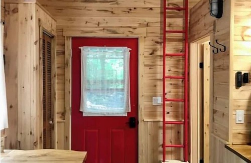 North Grenville Cabine | Cabin in the Forest