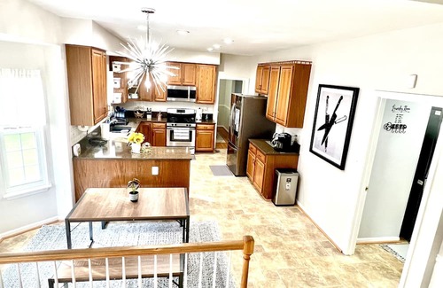 Manassas Maison | NEW LISTING! Historic District Magic Hideaway by RedAwning
