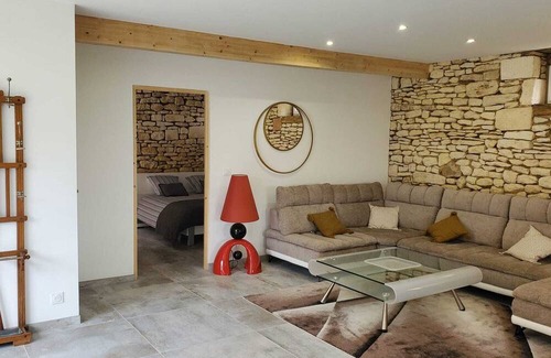 Archignac Maison | Holiday Home 'Gîte De Charme Avec Piscine Privée' with Private Terrace and Air Conditioning