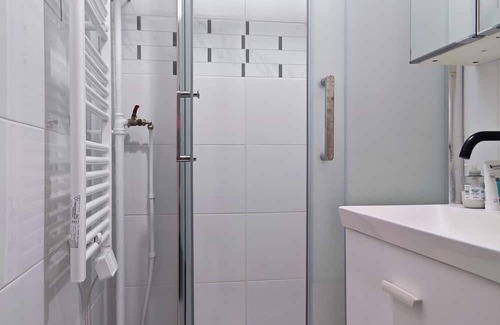 Carrieres-sous-Poissy Appartement | T2 apartment near the Seine, train station 4 minutes, town center 8 minutes