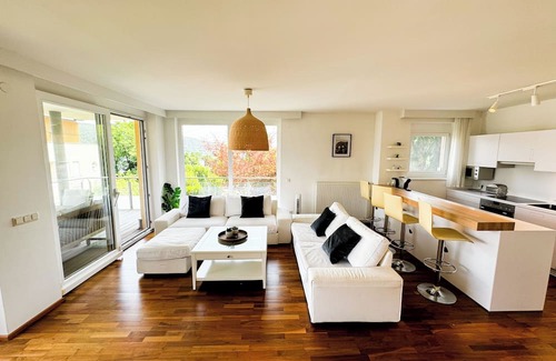 Augsdorf Appartement | 2-schlafzimmer Apartment, Terrasse, Seezugang
