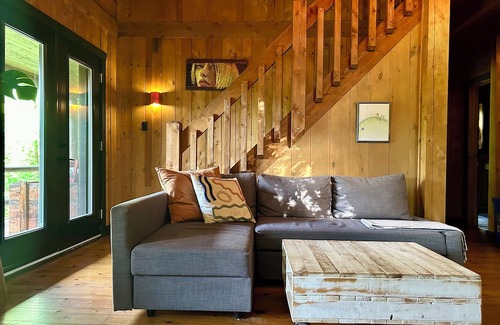 Wentworth-Nord Chalet De Ski | Nature cottage, nature's front row seat right at your spa or fireplace