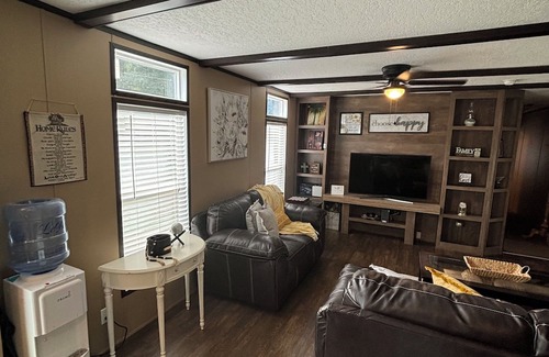 Walterboro Maison | 3-bedroom mobile home in awesome Walterboro with AC, WiFi, Cable
