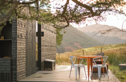Lochearnhead Cabine | Modern cabin in the woods near Balquhidder