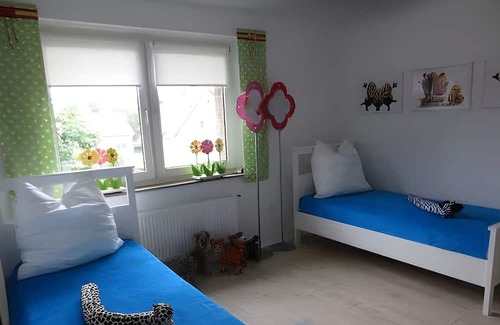 Hagenburg Appartement | Apartment 'Ferienwohnung Frangipani' with Balcony and Wi-Fi