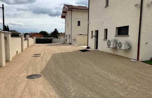 Satolas-et-Bonce Appartement | House 80 with 3 bedrooms lechaffardcom