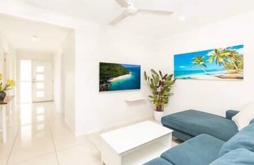 Smithfield Maison | Four BR Smithfield Serenity, Pool, Pool Table & Pets