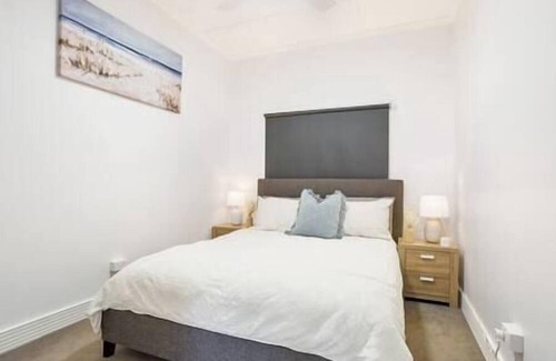 Machans Beach Maison | Seaside Serenity: Modern Cottage with Spa