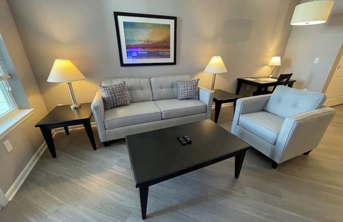 Polaris Appartement | Right at Polaris! 3rd floor w/elevator access and garage parking included!