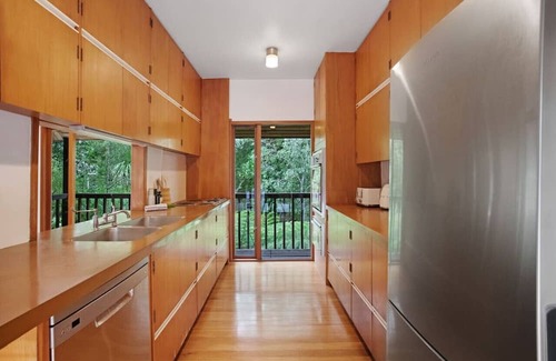 Northcote Maison | Woodside Retreat with Sauna, Ice Bath and BBQ