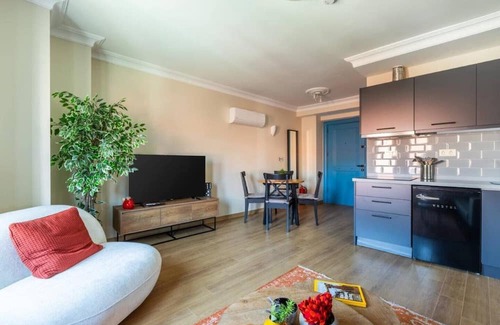 Ortakoy Appartement | This apartment is a 2 bedroom(s), 2 bathrooms, located in Beşiktaş, İstanbul.