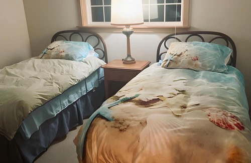 Burley Maison | Coastal Bliss: Your Dream Beachfront Getaway
