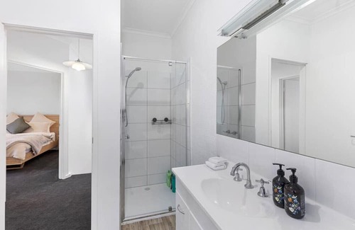 Geelong Maison | A Home away from home in Geelong